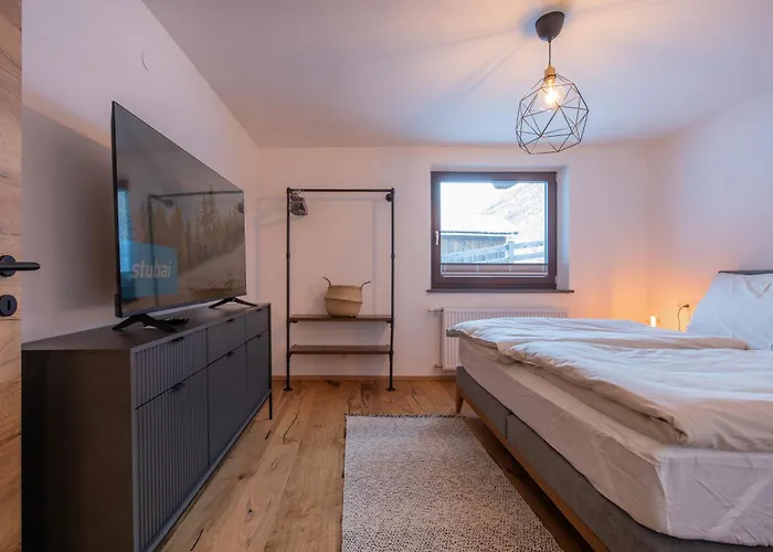 Michael * Нойштифт-им-Штубайталь