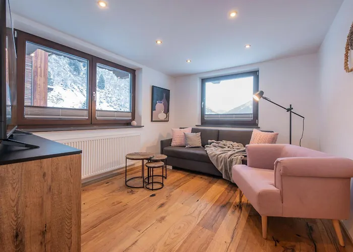 Апартаменты Michael